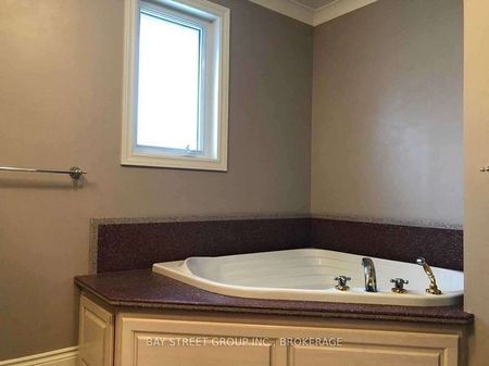 For Lease - 1523 Duncan Road, Oakville, Ontario - Photo 4