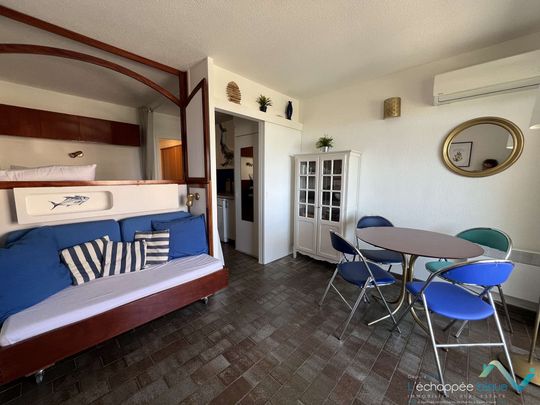 Studio climatisé pour 4 personnes avec vue mer sur le port d'Hyères - Photo 1