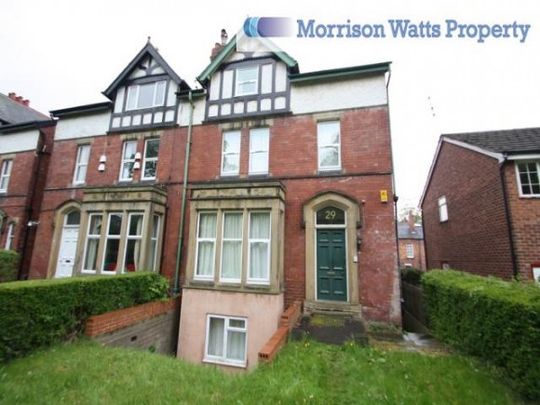 3 Bed - Claremont Drive, Headingley, Leeds - Photo 1