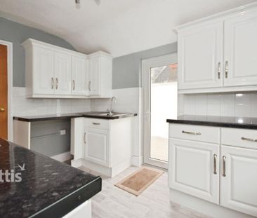 2 bedroom apartment to rent - Photo 4