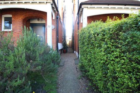 1 bedroom property to rent - Photo 4