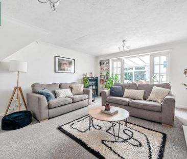 3 bedroom semi-detached house to rent - Photo 2