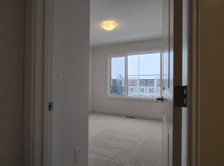 20939 Seton Way Southeast, Calgary - Photo 3