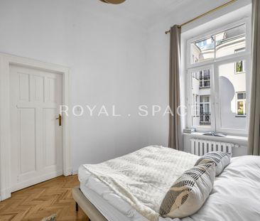 Apartament w kamiennicy na Śródmieściu z widokiem - Photo 2