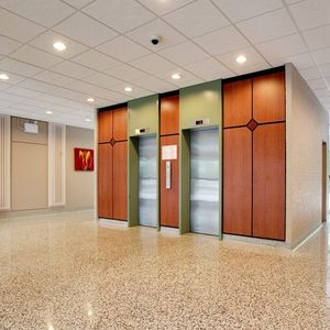 Brittany Apartments - Photo 2