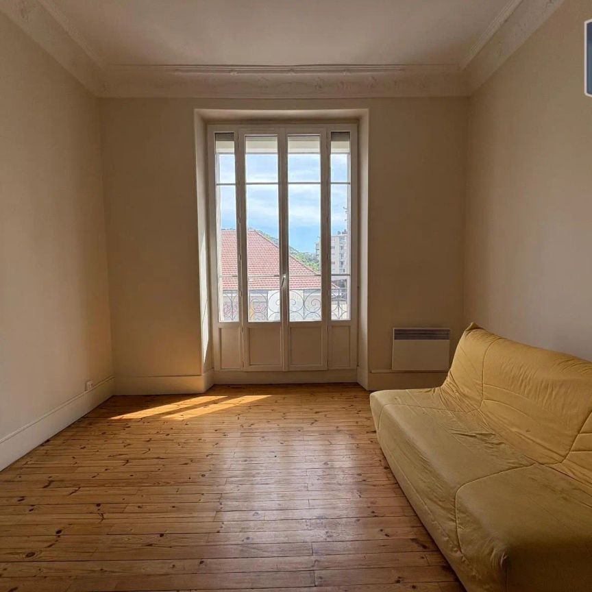 Appartement à louer 4 pièces 92.2m² - Photo 1