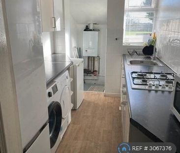 1 bedroom in a house share to rent - Photo 5