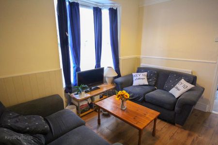 5 bedroom terraced house to rent - Photo 2