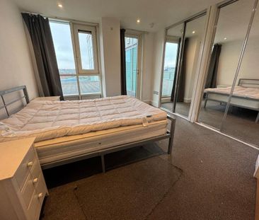 2 bedroom flat to rent - Photo 4