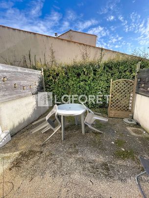 Location Appartement 1 pièce 21m² LA ROCHELLE 17000 - Photo 1