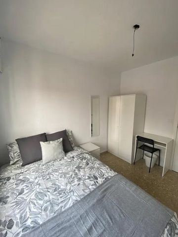 Carrer Joan Lluis Vives, Manises, Valencian Community 46940 - Photo 3