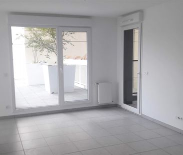 location Appartement F3 DE 63.6m² À VILLEURBANNE - Photo 6