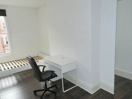Clarendon Road, Leeds - Photo 4