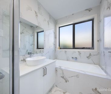 Luxury Family Home - Photo 6