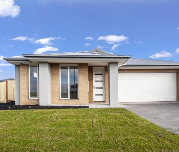 38 Gillespie Avenue, Werribee - Photo 1