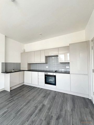 1 Bedroom , Flat 1, 10 Woodland Road, Birkenhead - Photo 4