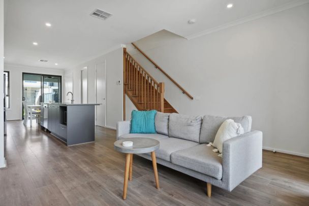 Modern 2 bedroom Townhouse..... - Photo 1