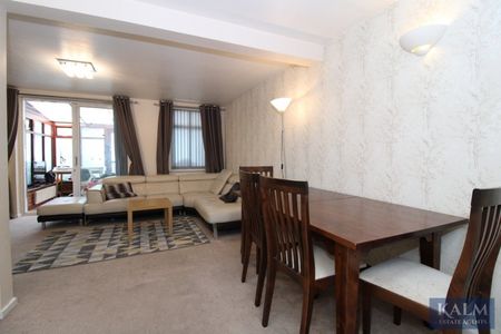 Guessens Grove, Welwyn Garden City, Hertfordshire - Photo 4