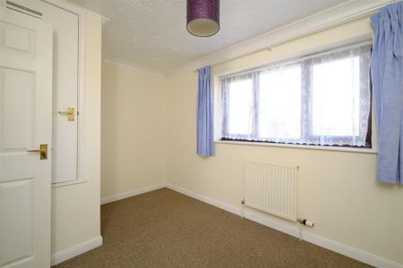 2 bedroom semi-detached house to rent - Photo 5
