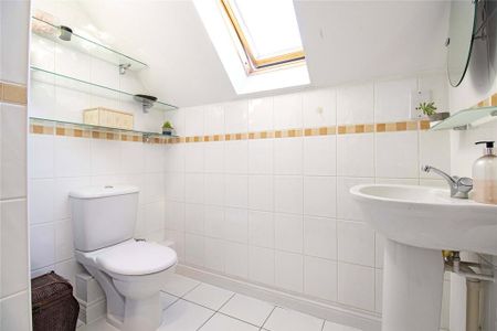 3 bedroom terraced house to rent - Photo 3