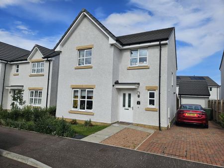 4 bedroom detached house to rent - Photo 4