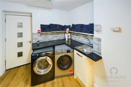 1 bedroom in a house share to rent - Photo 3