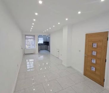 4 Bed Detached House, Kensington Street, M14 - Photo 1