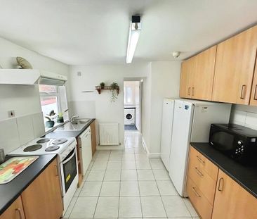 1 bedroom in a house share to rent - Photo 5