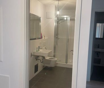 Moderne 3-Zi.-Neubauwohnung mit Loggia & TG - Photo 6