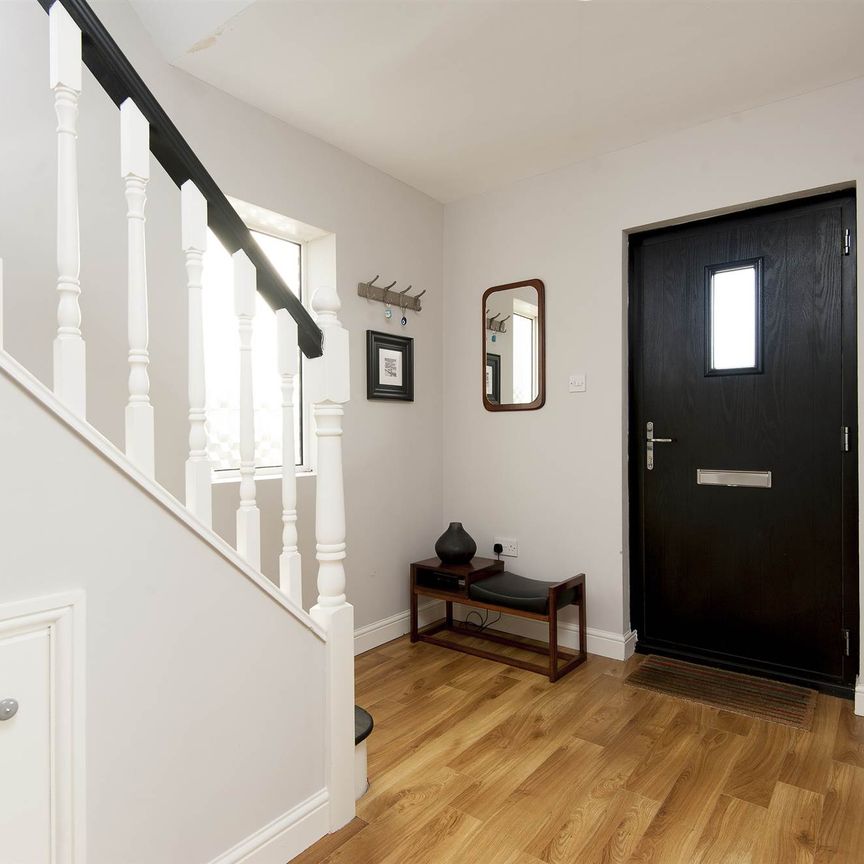 17 Orangefield Lane, Belfast, BT5 6BW - Photo 1