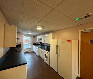 6 bedroom flat to rent - Photo 6