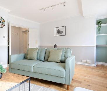 2 bedroom flat to rent - Photo 3