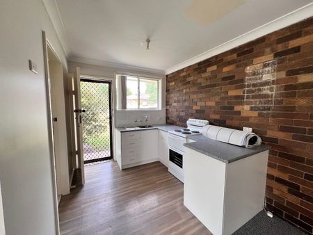 South Tamworth Unit - Photo 5