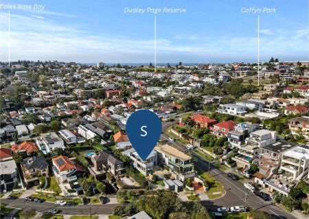 Harbour-Side Luxury with Grand Proportions and Iconic Views - Photo 4