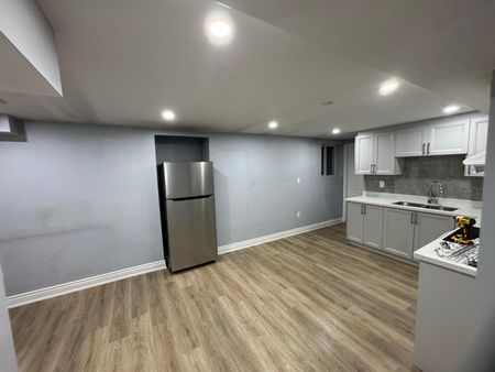 For Lease - 3 Fairlight Street, Brampton, Ontario - Photo 4