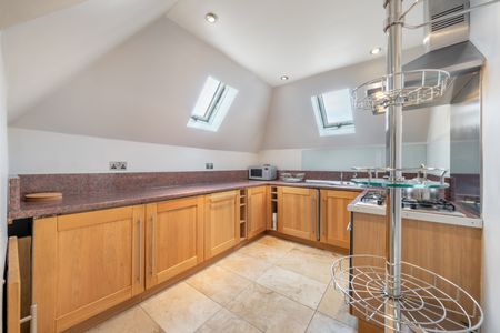 Finchley Road, Barnet, NW11 - Photo 5