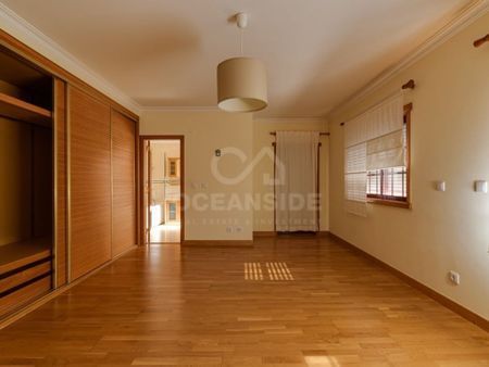 5 room luxury House for rent in Cascais e Estoril, Portugal - Photo 4