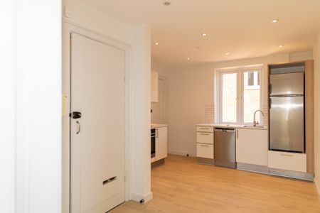 Lys 3-værelses lejlighed i Aalborg med nærhed til park og indkøb - Foto 2