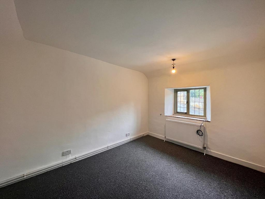 2 bedroom cottage to rent - Photo 1