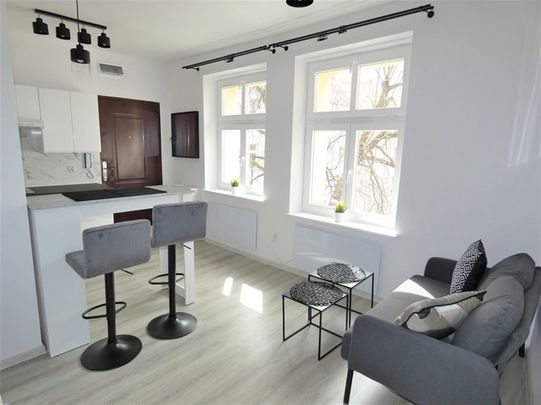 Wałbrzych Śródmieście, ul. Andrzeja Wajdy - Zdjęcie 1