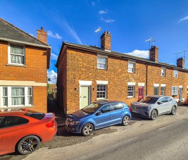 2 bedroom end of terrace house to rent - Photo 3