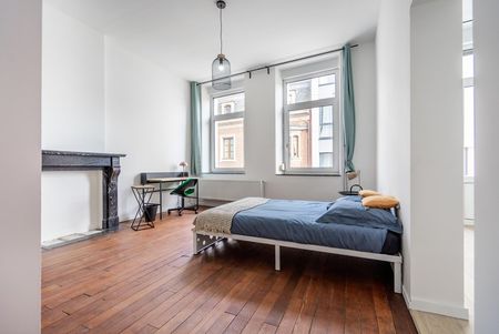 Room at Rue du Général Molitor 7 - Photo 5