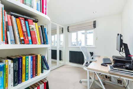 4 bedroom terraced house to rent - Photo 2
