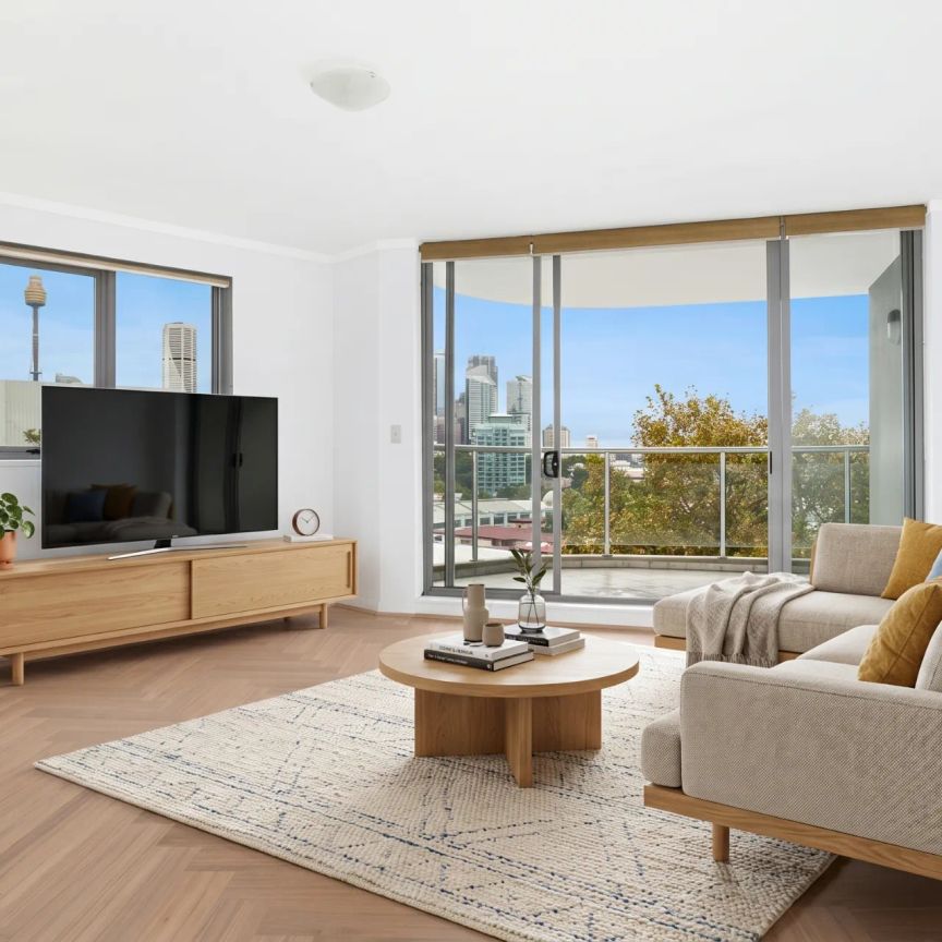 Lifestyle Apartment With Views of Sydney's Iconic Landmarks! - Photo 1