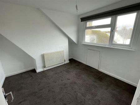 3 bedroom apartment to rent - Photo 2