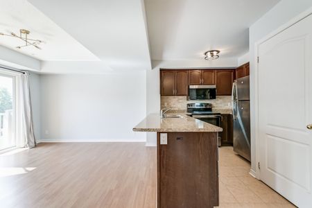 For Lease - 3250 Bentley Drive Unit# 60, Mississauga, Ontario - Photo 3