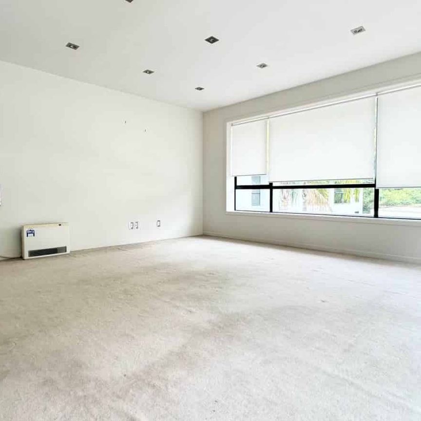 Spacious Home - Photo 1