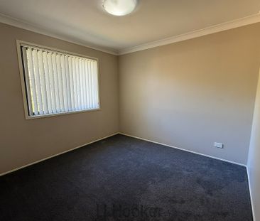 Peaceful Two Bedroom Home in Prime Toronto Location - Photo 5