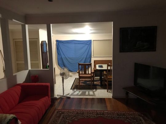 Mount Gravatt East - Photo 1