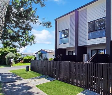 Brand New Two bedroom Home! - Photo 2